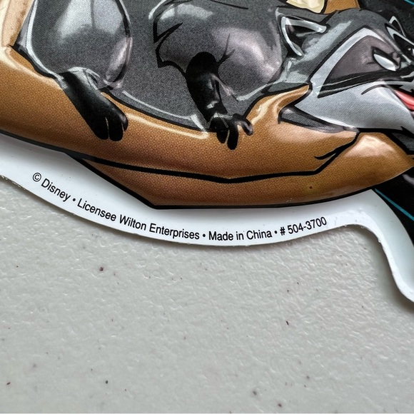 Wilton Vintage Pocahontas Cake Topper - flat raised topper - Picture 2 of 2